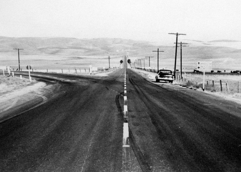 turnupseed_s_view_hwy_41_view_east_bw_10-1-1955.jpg